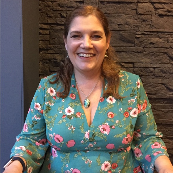 Bekah's Closet - Picture 9 of 11